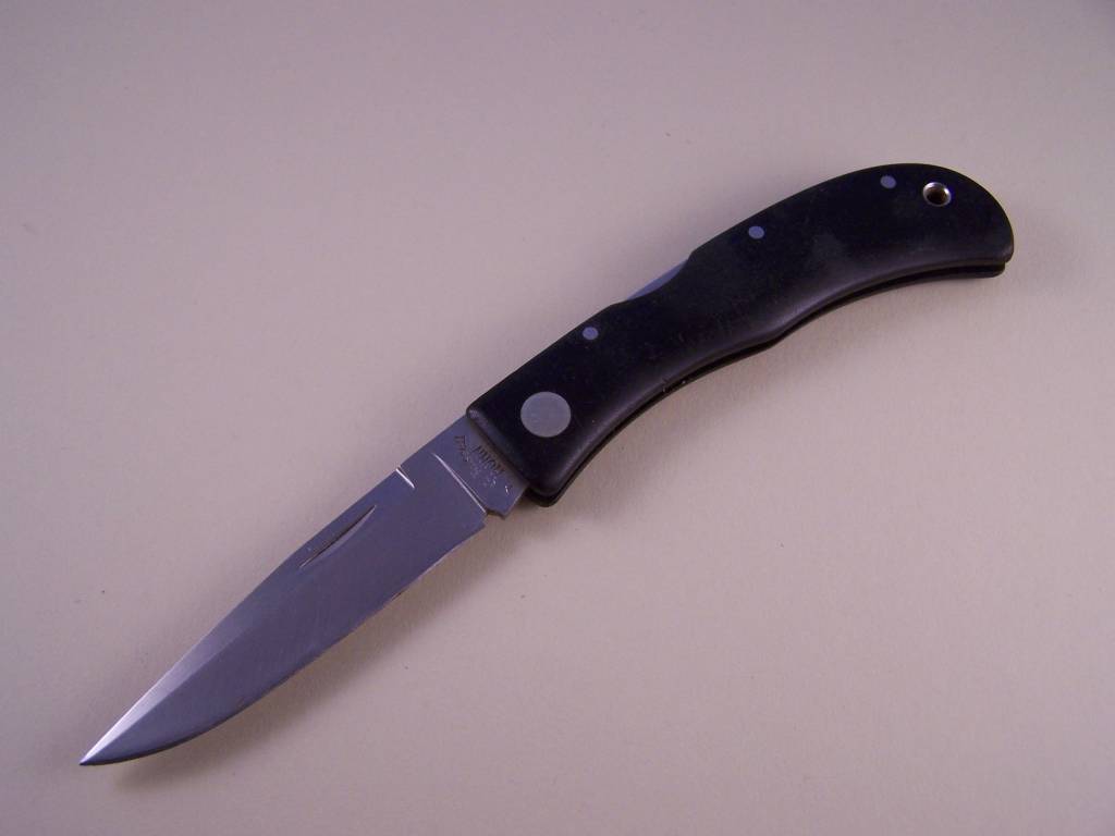 A. G. Russell Jess Horn, open, left side
